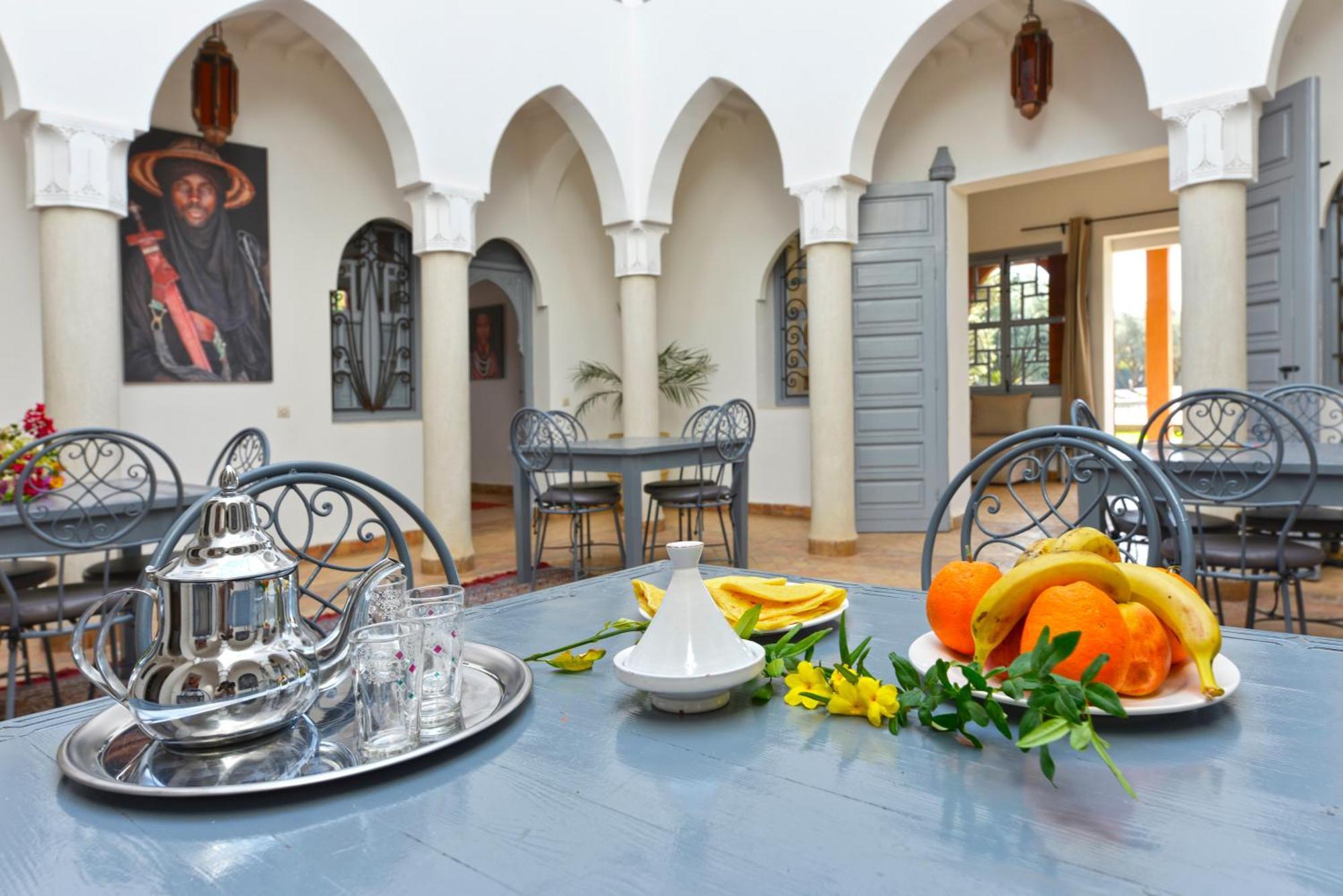 Villa Agora, Villa A La Campagne Proche Marrakech Sidi Abdallah Ghiat Exterior photo