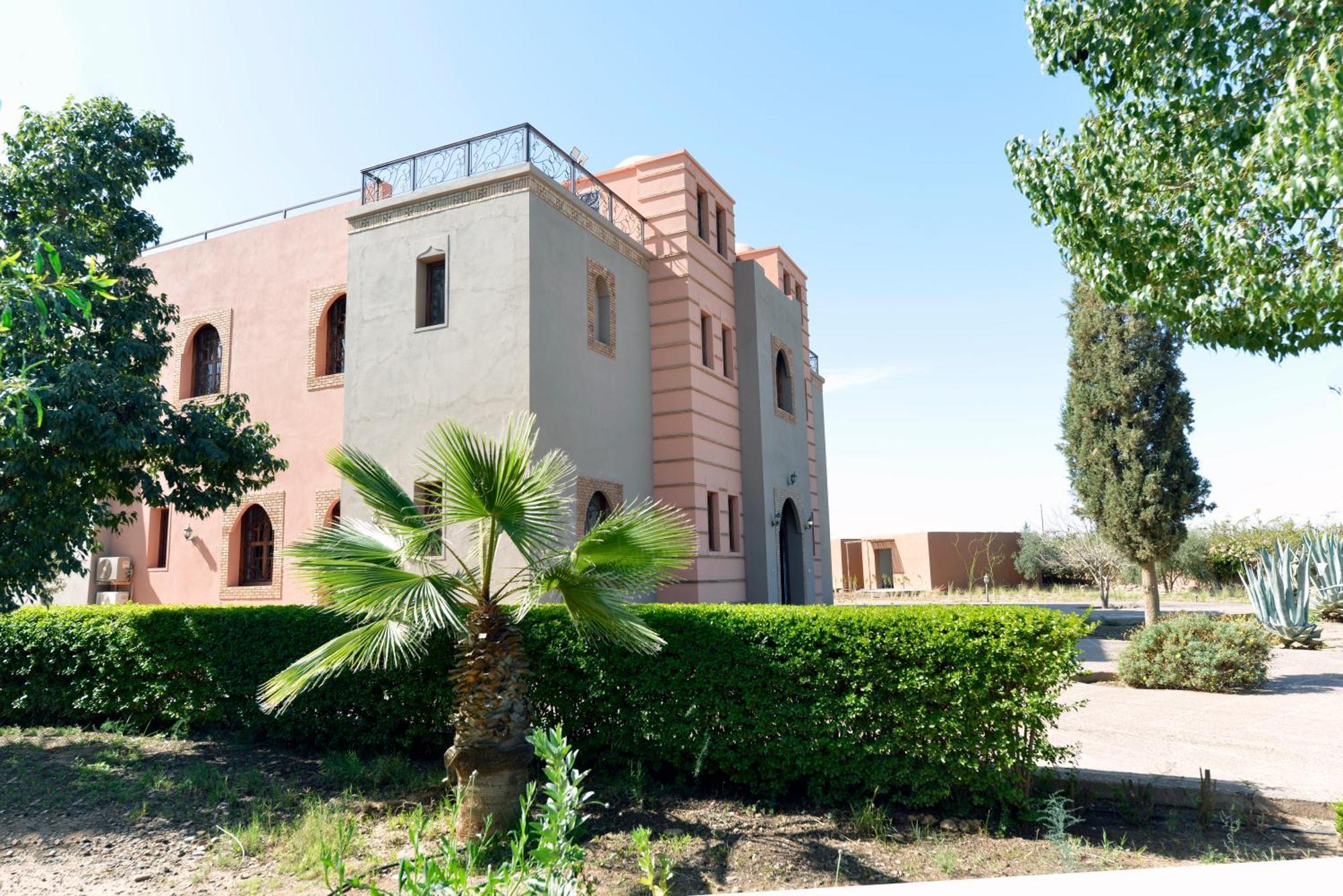 Villa Agora, Villa A La Campagne Proche Marrakech Sidi Abdallah Ghiat Exterior photo